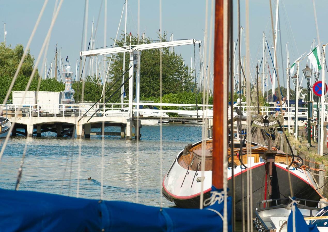 Waterland Hoge Huis Monnickendam Eksteriør bilde