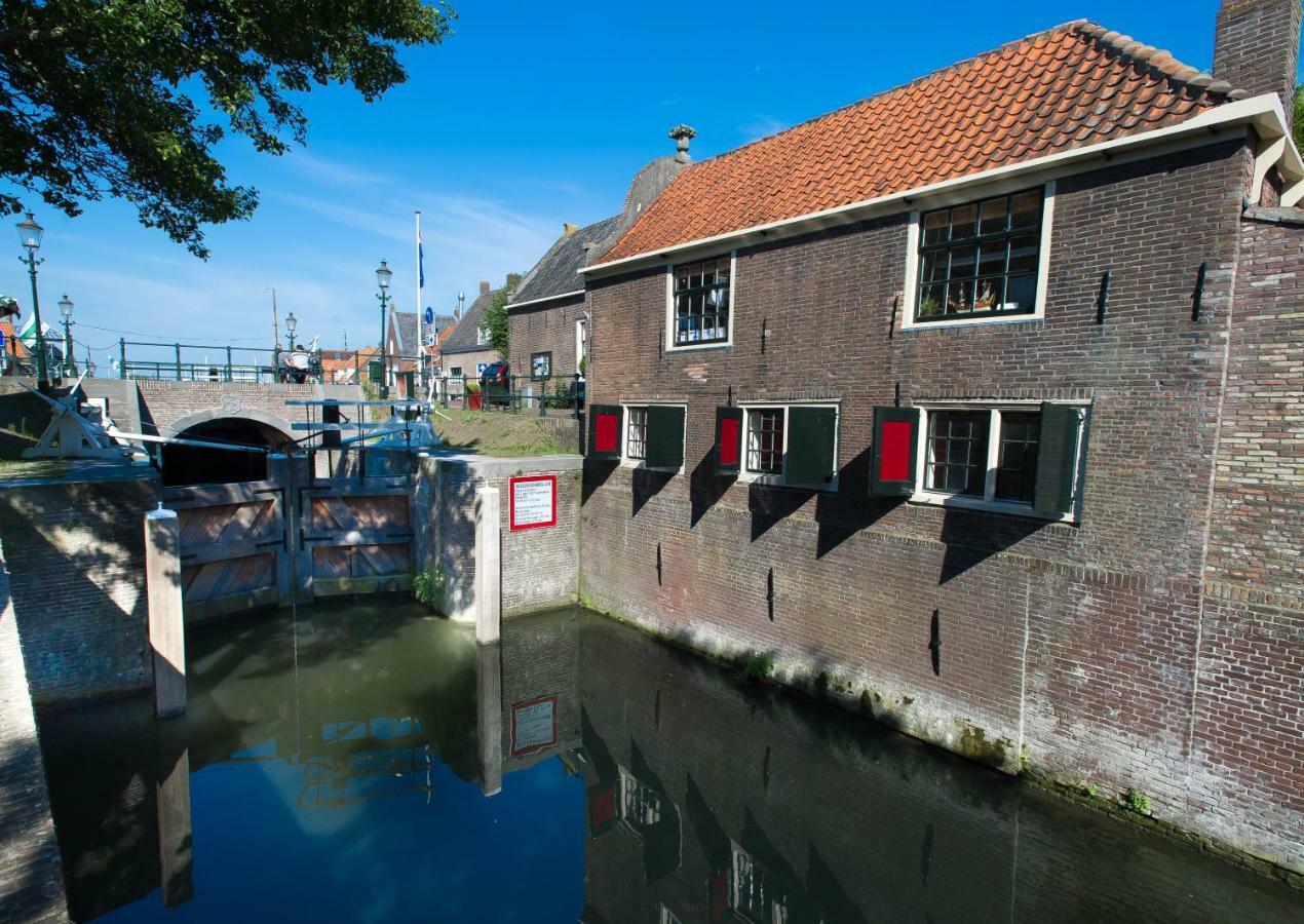 Waterland Hoge Huis Monnickendam Eksteriør bilde